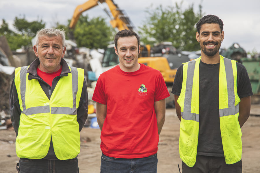 Employés d'Alliance Touraine posant face caméra